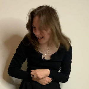 Meet your Posher, Vella